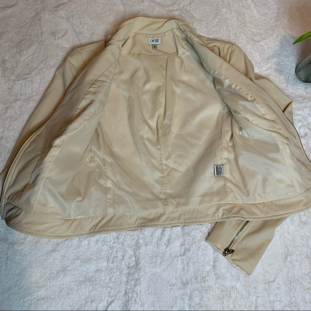 Cache Cream Bomber Jacket - Picture 7 of 12